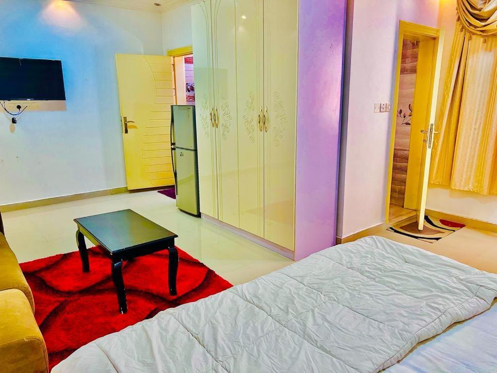 Al Tharya Furnished Apartments Awqad Bayt Fadil Buitenkant foto